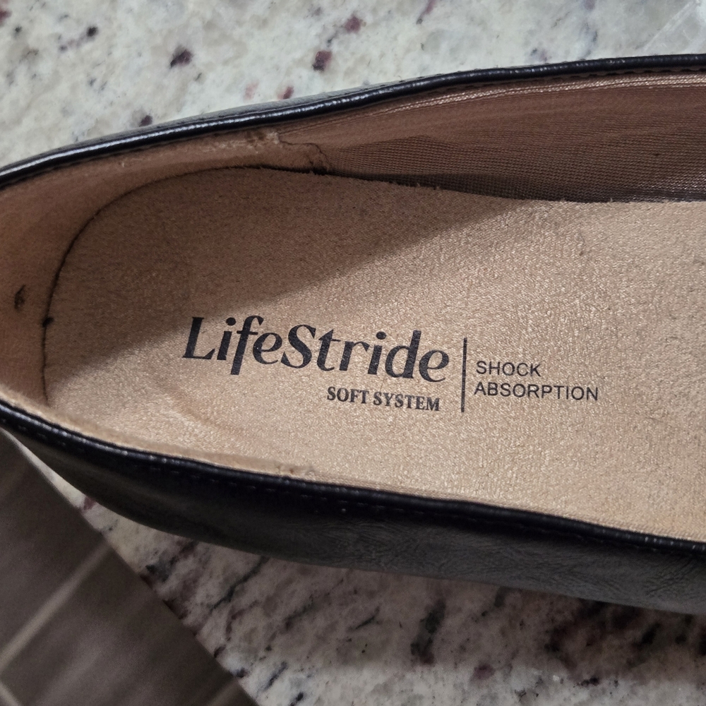 Life Stride Women's Black Loafers Sz 9 - Picture 2 of 5